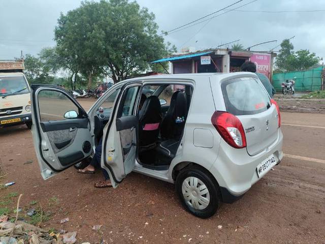 https://images10.gaadi.com/usedgaadi-sellcar/UsedCar/e5d00517a/195425fc-1cbc-4eb5-98fa-3b6a7c2412b0.jpg?imwidth=6401