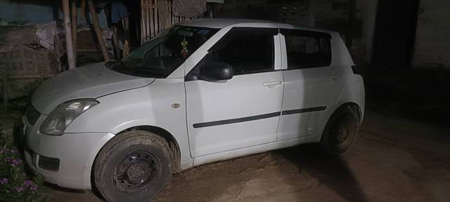 https://images10.gaadi.com/usedgaadi-sellcar/UsedCar/e5d04f4ca/fe9773fb-f4b6-4040-8ccb-4a44f7724f4c.jpg?imwidth=6400