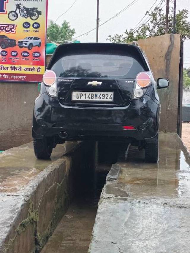 https://images10.gaadi.com/usedgaadi-sellcar/UsedCar/e5d0b0f2a/fc0b1188-a138-43fc-9a90-df1cbbf0f356.jpg?imwidth=6401