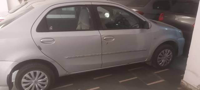 https://images10.gaadi.com/usedgaadi-sellcar/UsedCar/e5d1503ea/4e19035b-93eb-495a-8e36-c5400d99f77f.jpeg?imwidth=6400