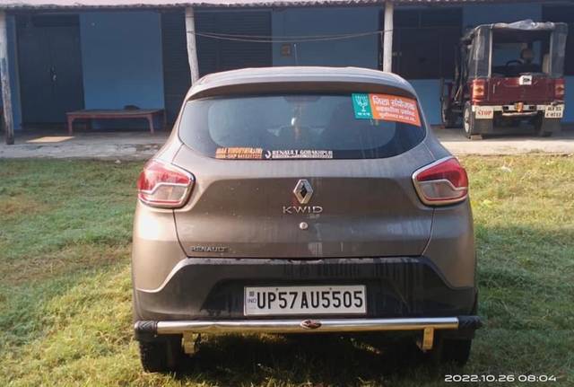 https://images10.gaadi.com/usedgaadi-sellcar/UsedCar/e5d18327a/3850a574-f38d-4a82-a6bc-59d4349a86ed.jpeg?imwidth=6401