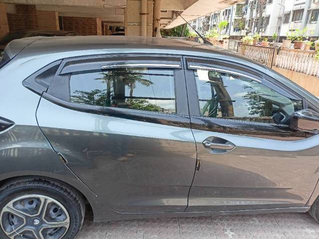 https://images10.gaadi.com/usedgaadi-sellcar/UsedCar/e5d1d740a/ffc7074c-2ea7-49f7-ae4e-50b3a26cc7e2.jpg?imwidth=6402