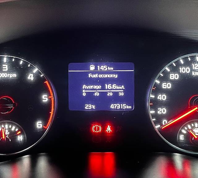 https://images10.gaadi.com/usedgaadi-sellcar/UsedCar/e5d20516a/622e03e8-260f-40e4-8112-97577a2cc77a.jpeg?imwidth=6402