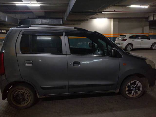 https://images10.gaadi.com/usedgaadi-sellcar/UsedCar/e5d2373ba/1e5b4440-7381-43a7-b9e0-330ce88b2cdc.jpeg?imwidth=6401