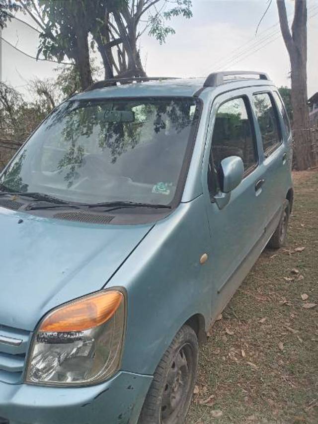 https://images10.gaadi.com/usedgaadi-sellcar/UsedCar/e5d2988ca/1e546325-45d3-461a-9a5f-d5e688e6a267.jpg?imwidth=6400