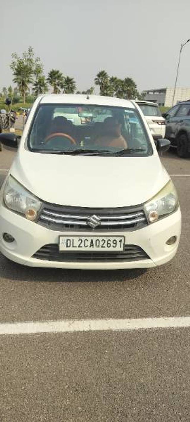 https://images10.gaadi.com/usedgaadi-sellcar/UsedCar/e5d344e1a/fe481e0f-d7d0-4c05-b20e-00f380c3d596.jpg?imwidth=6400