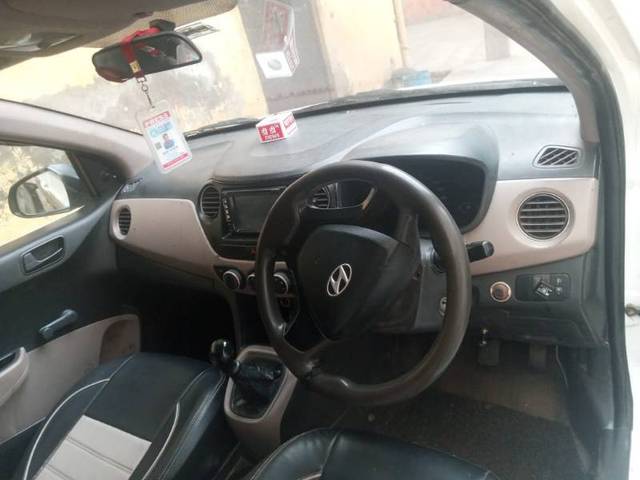 https://images10.gaadi.com/usedgaadi-sellcar/UsedCar/e5d3a1d4a/4ff75e8c-6b0a-4c7e-b12b-e7348b7d79de.jpg?imwidth=6401