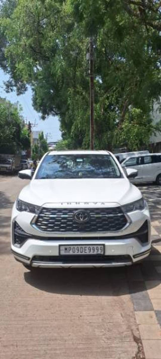 https://images10.gaadi.com/usedgaadi-sellcar/UsedCar/e5d46220a/aaa0d7f1-173b-4a14-a895-1af12e459968.jpg?imwidth=6400
