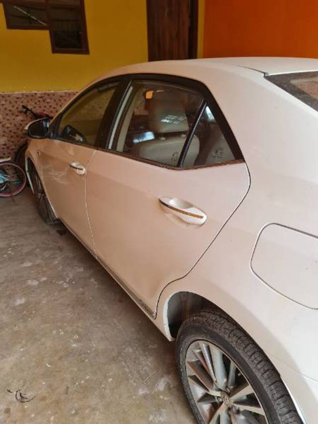 https://images10.gaadi.com/usedgaadi-sellcar/UsedCar/e5d479b3a/8a534d1a-bf8f-4cda-a7a0-e666c2ea7024.jpg?imwidth=6401
