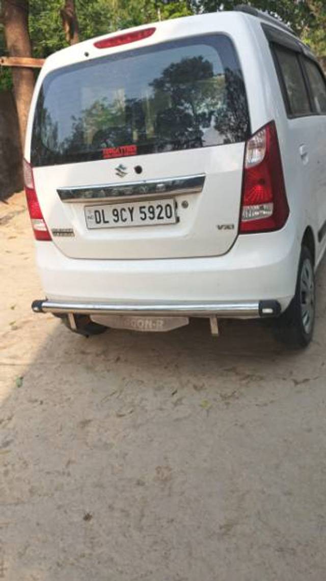 https://images10.gaadi.com/usedgaadi-sellcar/UsedCar/e5d500b0a/8300166f-89c2-4d5c-8ec7-0c2b55fa3059.jpg?imwidth=6400