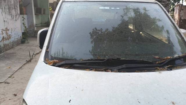 https://images10.gaadi.com/usedgaadi-sellcar/UsedCar/e5d500b0a/dfb490c3-314f-4a0a-836e-4ccd934dbc75.jpg?imwidth=6402