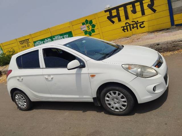 https://images10.gaadi.com/usedgaadi-sellcar/UsedCar/e5d52acca/b9b3c4d1-78aa-4b21-9c1e-cfc104bc2a00.jpg?imwidth=6400
