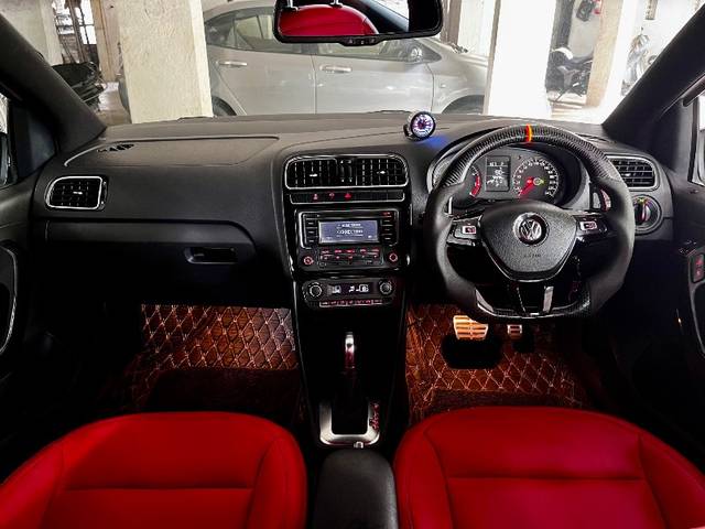 https://images10.gaadi.com/usedgaadi-sellcar/UsedCar/e5d52d23a/7c3ba2da-dd62-4210-9394-453f5cfa24e8.jpeg?imwidth=6401