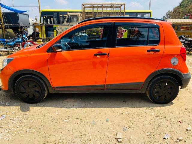 https://images10.gaadi.com/usedgaadi-sellcar/UsedCar/e5d546b4a/ae911181-456d-4c10-9151-ce8ba49f48ff.jpeg?imwidth=6402