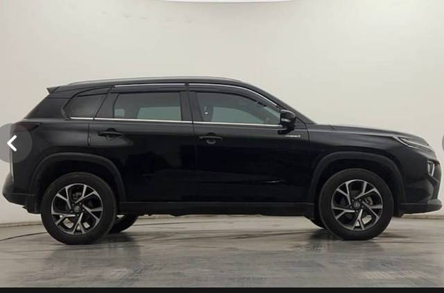 https://images10.gaadi.com/usedgaadi-sellcar/UsedCar/e5d553c2a/2572aca9-8ce0-4de8-b507-88ac15c31315.jpg?imwidth=6400
