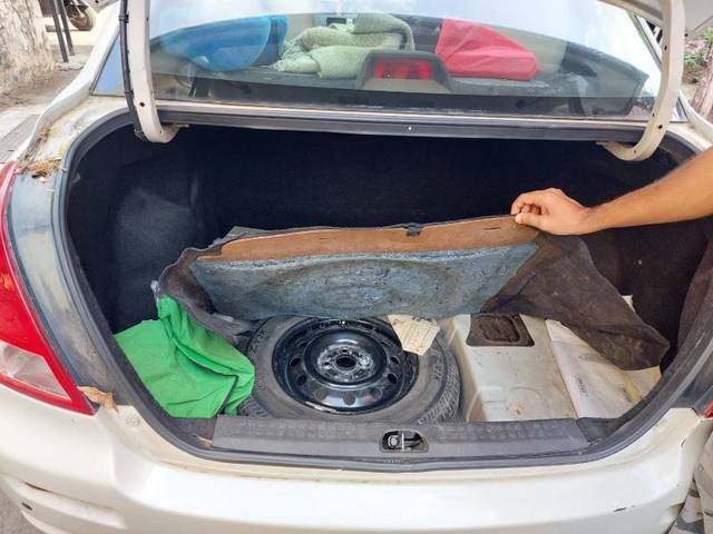 https://images10.gaadi.com/usedgaadi-sellcar/UsedCar/e5d64222a/6effaf40-30fb-452b-9b12-e71b14786186.jpeg?imwidth=6402