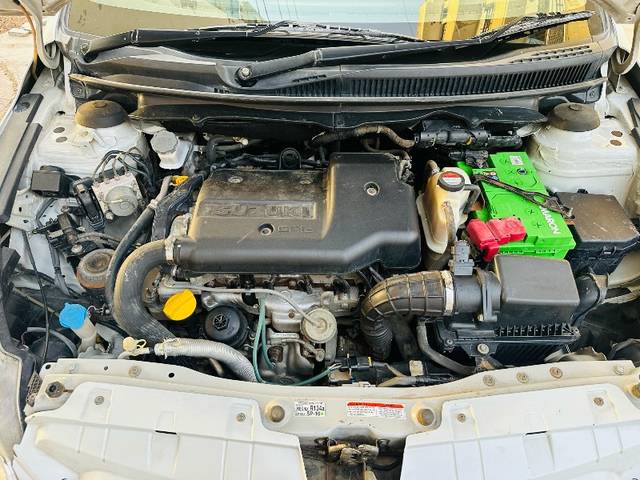 https://images10.gaadi.com/usedgaadi-sellcar/UsedCar/e5d6951fa/3259ea3b-473a-4db2-9447-ab99a1b7f0cb.jpeg?imwidth=6402