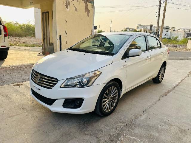 https://images10.gaadi.com/usedgaadi-sellcar/UsedCar/e5d6951fa/a6c9fa4b-85b5-4396-a5bd-ae2772ca7d96.jpeg?imwidth=6401