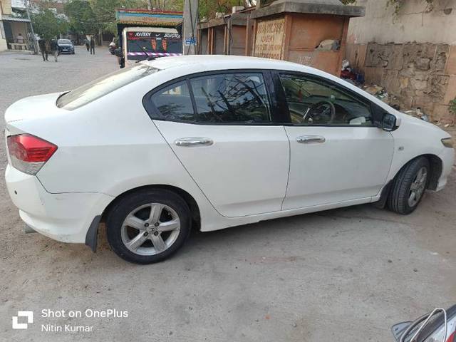 https://images10.gaadi.com/usedgaadi-sellcar/UsedCar/e5d6c489a/570a99c7-6c74-4a8f-b67d-61afcd6e9a56.jpg?imwidth=6401