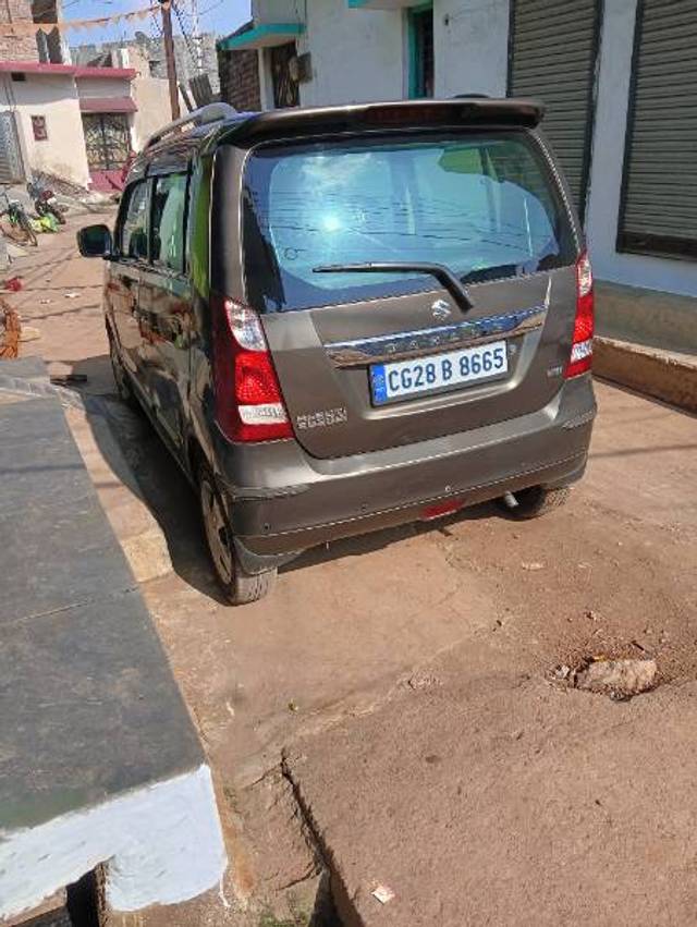 https://images10.gaadi.com/usedgaadi-sellcar/UsedCar/e5d6d28ea/55821d43-ec94-4ccb-ab49-8db1354a7317.jpg?imwidth=6401