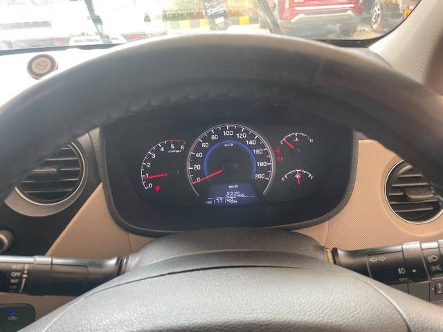 https://images10.gaadi.com/usedgaadi-sellcar/UsedCar/e5d723e2a/e7048a2b-7719-4568-8646-d35ae136cf4e.jpeg?imwidth=6400