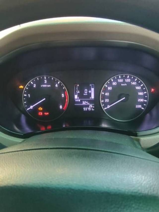 https://images10.gaadi.com/usedgaadi-sellcar/UsedCar/e5d74264a/535c073c-d7cd-4fc3-a38f-31466a29d018.jpeg?imwidth=6402