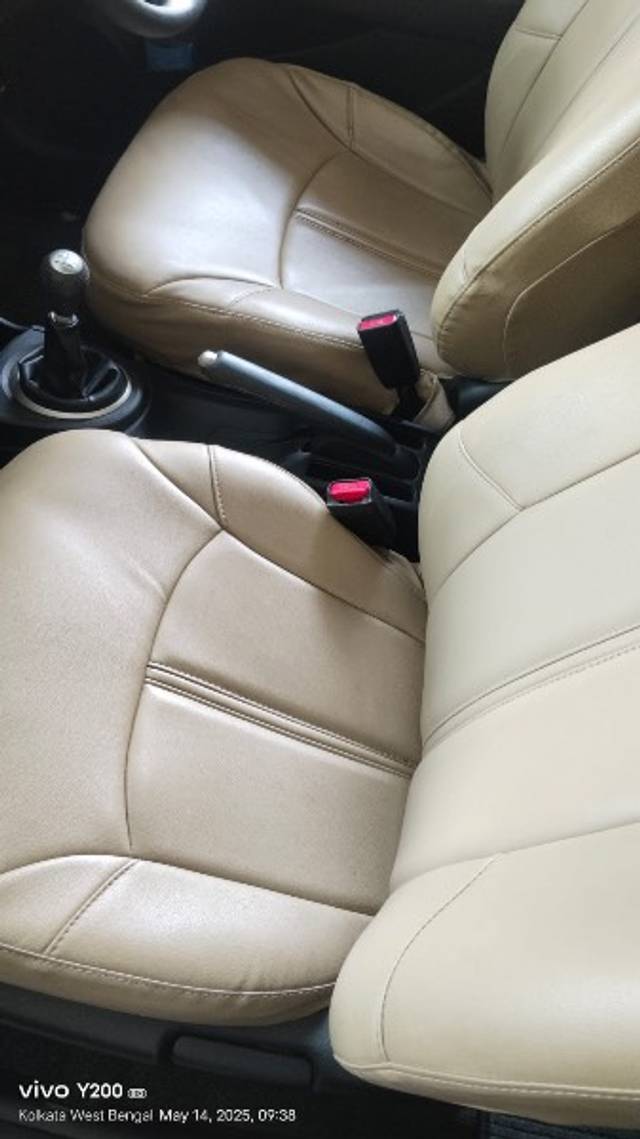 https://images10.gaadi.com/usedgaadi-sellcar/UsedCar/e5d7c480a/e9fd46c4-00ae-43d9-8ec3-dc52bf54ebc4.jpeg?imwidth=6402