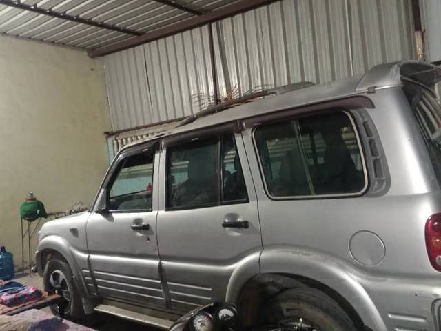 https://images10.gaadi.com/usedgaadi-sellcar/UsedCar/e5d7c8caa/e1239124-7a1b-4f89-9bb2-5645d78c9522.jpg?imwidth=6400