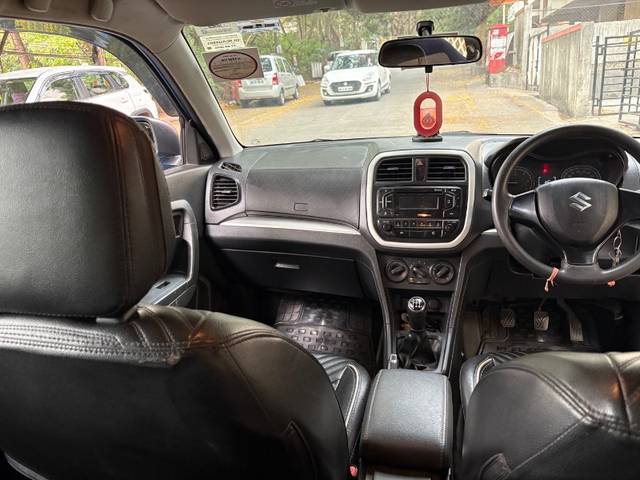 https://images10.gaadi.com/usedgaadi-sellcar/UsedCar/e5d80e4ba/73bb5441-1fd5-44dd-b953-e53a19f9507a.jpeg?imwidth=6402