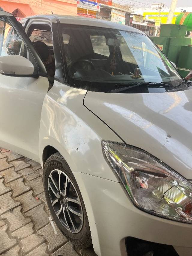 https://images10.gaadi.com/usedgaadi-sellcar/UsedCar/e5d827eba/2288fd6f-24d1-4580-a413-95fa13be0f8a.jpeg?imwidth=6401