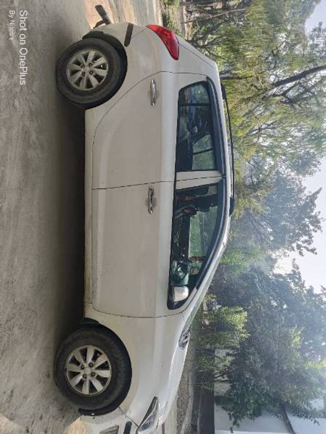 https://images10.gaadi.com/usedgaadi-sellcar/UsedCar/e5d852faa/a3c368b0-92fc-4f6b-ae8b-78e84f3c0cd1.jpg?imwidth=6402