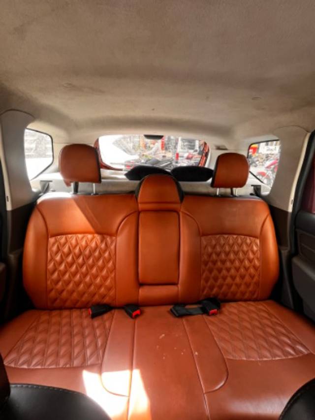 https://images10.gaadi.com/usedgaadi-sellcar/UsedCar/e5d88acaa/13cab0c1-1abf-4b24-a912-e401581ca730.jpeg?imwidth=6401