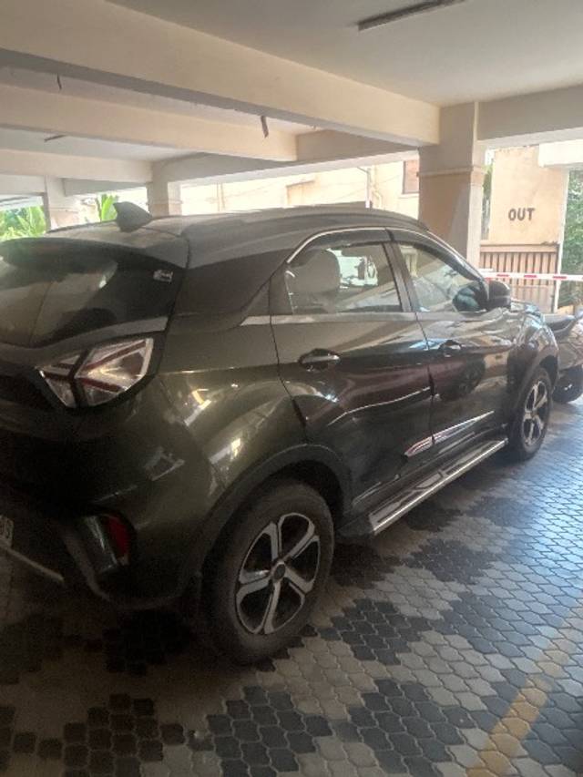 https://images10.gaadi.com/usedgaadi-sellcar/UsedCar/e5d8900aa/0f264011-e46b-45ac-8d10-40cbfa9a6c57.jpg?imwidth=6401