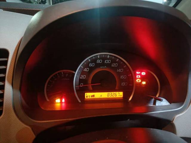 https://images10.gaadi.com/usedgaadi-sellcar/UsedCar/e5d8b7eea/55146f4f-da00-4154-8006-4b8710b88865.jpg?imwidth=6401