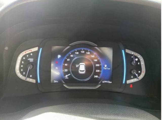 https://images10.gaadi.com/usedgaadi-sellcar/UsedCar/e5d94caaa/a7e810cf-a081-45d1-90c4-b58f0dbe603e.jpg?imwidth=6402