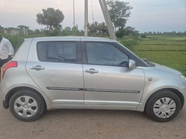 https://images10.gaadi.com/usedgaadi-sellcar/UsedCar/e5da6b9ba/524d755b-dbbb-4b18-a6f4-6675fd4d6f25.jpg?imwidth=6401
