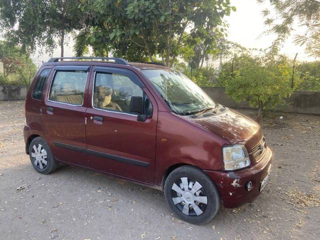 https://images10.gaadi.com/usedgaadi-sellcar/UsedCar/e5daa72ba/ff56e333-6dd1-4f6d-87d3-aa7507a847fa.jpg?imwidth=6402
