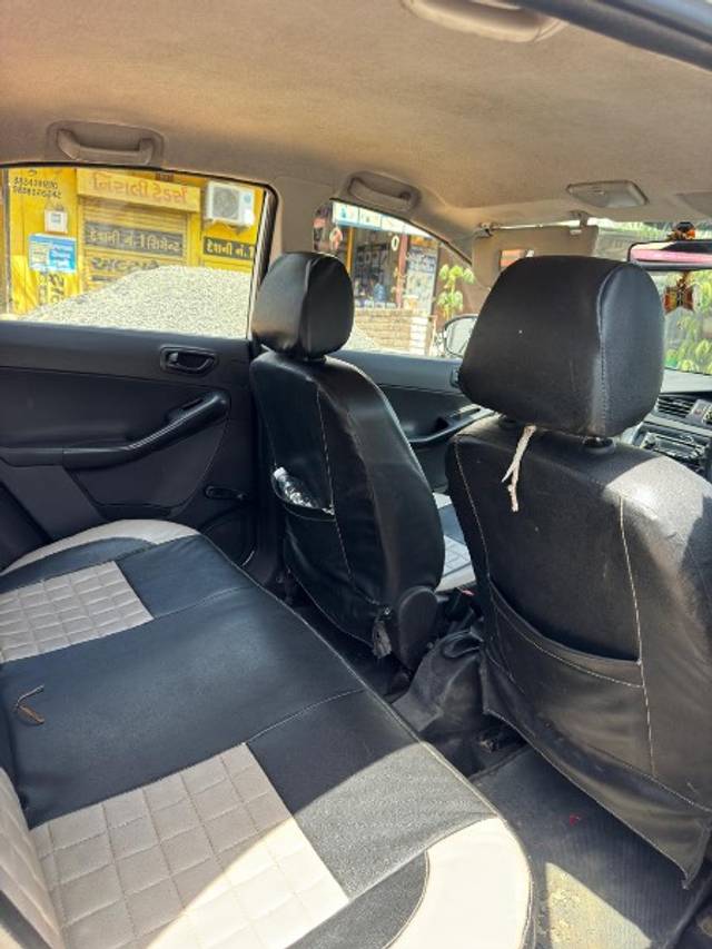 https://images10.gaadi.com/usedgaadi-sellcar/UsedCar/e5dace48a/0f91fd7e-6a38-4f26-a173-2e949e899e82.jpeg?imwidth=6401