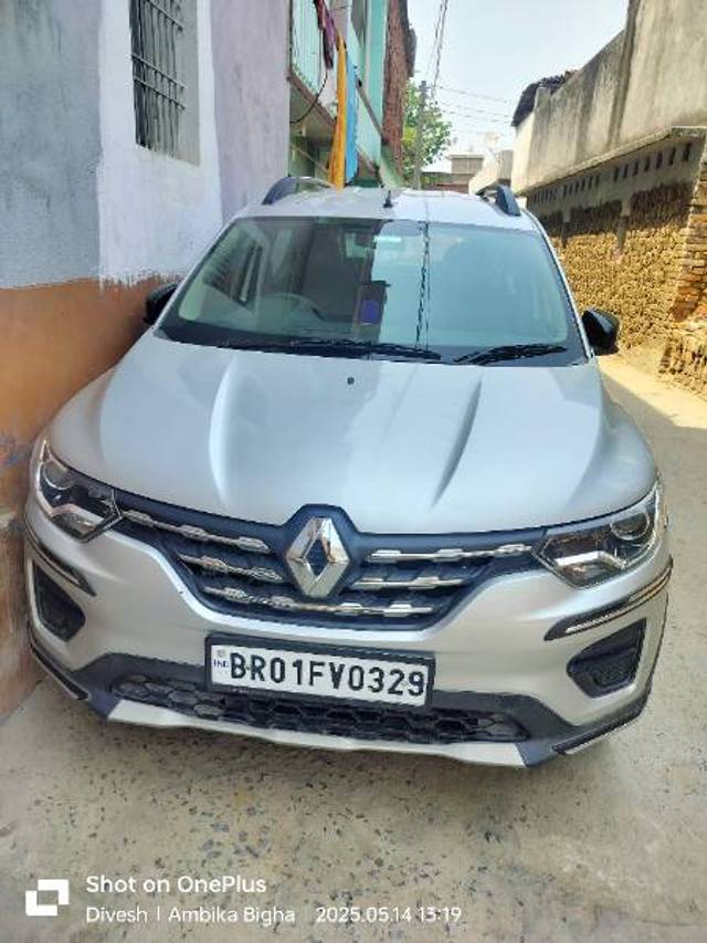 https://images10.gaadi.com/usedgaadi-sellcar/UsedCar/e5db31eda/47ecb13c-1f8c-4e72-952b-7c09c716a915.jpg?imwidth=6400