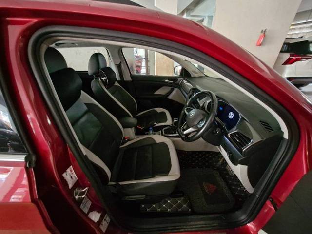 https://images10.gaadi.com/usedgaadi-sellcar/UsedCar/e5db77c5a/d04eba29-bed7-4060-9dfb-90dac05a4ef3.jpg?imwidth=6401