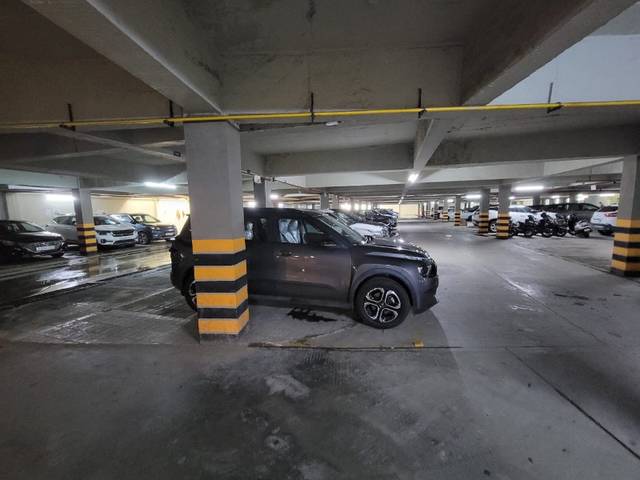 https://images10.gaadi.com/usedgaadi-sellcar/UsedCar/e5dbaa4ea/f0aa5659-444c-4f31-adc9-5312ae8f3aa6.jpeg?imwidth=6400