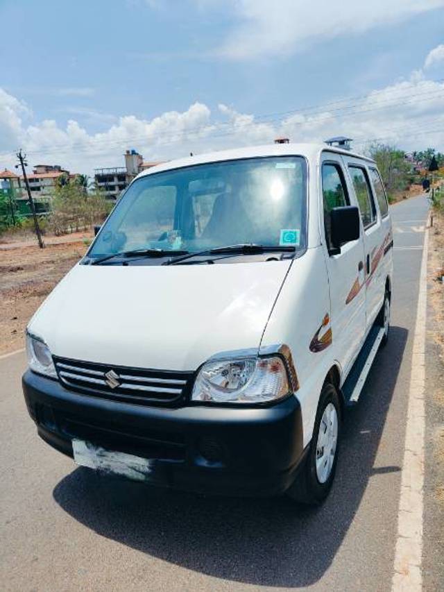 https://images10.gaadi.com/usedgaadi-sellcar/UsedCar/e5dbb1e2a/c4eae3e0-5405-430b-b321-6aa318875445.jpg?imwidth=6400