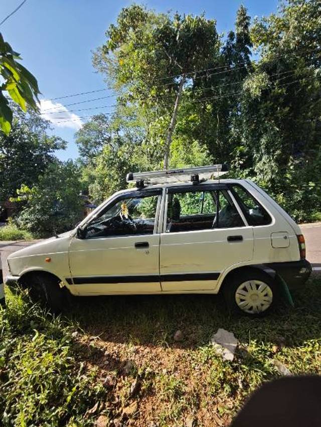 https://images10.gaadi.com/usedgaadi-sellcar/UsedCar/e5dc1947a/581113d9-c214-4415-a88e-f838ebdce3ea.jpg?imwidth=6401