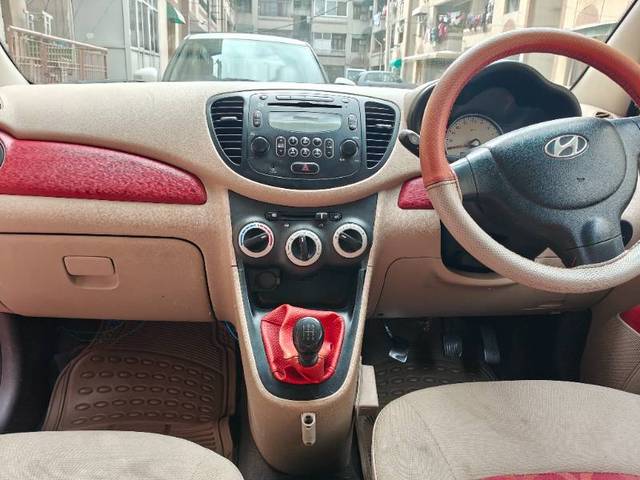 https://images10.gaadi.com/usedgaadi-sellcar/UsedCar/e5dca2a3a/40c77e3c-8837-4961-8980-d4c89f17e7b3.jpg?imwidth=6402