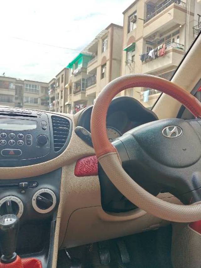 https://images10.gaadi.com/usedgaadi-sellcar/UsedCar/e5dca2a3a/c9da99e2-d223-4804-b78f-8de196755eef.jpg?imwidth=6401