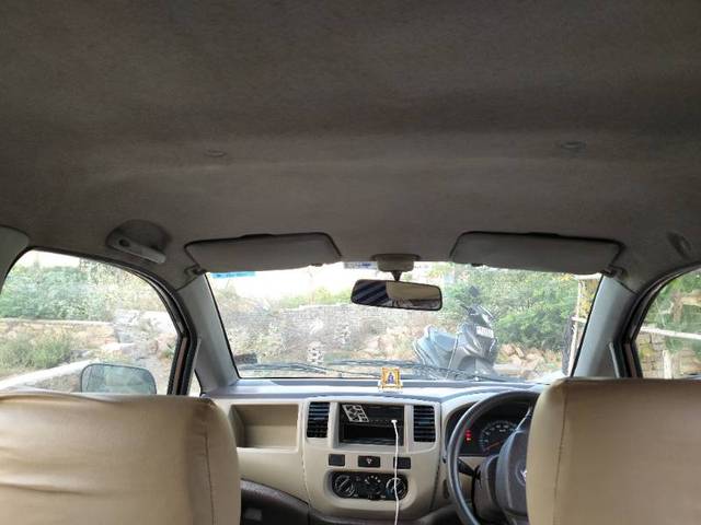 https://images10.gaadi.com/usedgaadi-sellcar/UsedCar/e5dcea72a/8c4f6c7e-388a-4040-b775-7af460229389.jpg?imwidth=6402