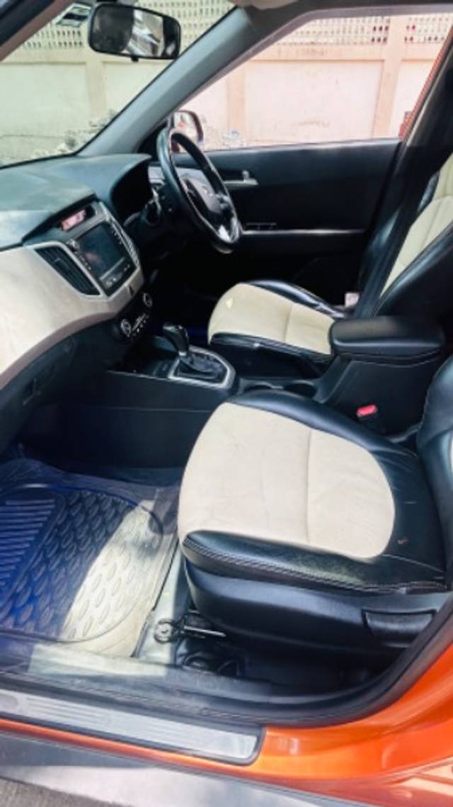 https://images10.gaadi.com/usedgaadi-sellcar/UsedCar/e5dd717fa/1248c255-4ce6-40e7-8273-b97da6392383.jpeg?imwidth=6400