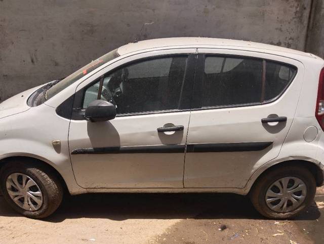 https://images10.gaadi.com/usedgaadi-sellcar/UsedCar/e5ddcc7ba/468f6818-6444-4d35-8c27-6d8490dac725.jpg?imwidth=6401