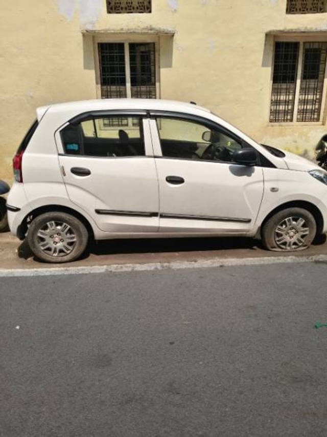 https://images10.gaadi.com/usedgaadi-sellcar/UsedCar/e5ddd08ea/454e7809-2738-4f25-bd5f-44ecc2d07ad9.jpeg?imwidth=6401