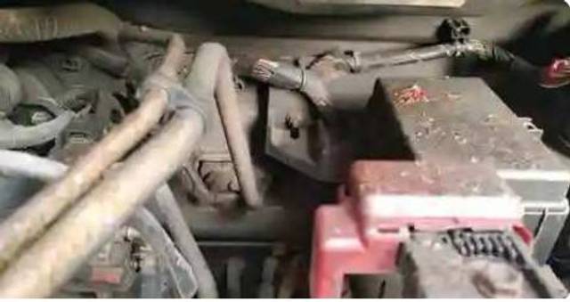 https://images10.gaadi.com/usedgaadi-sellcar/UsedCar/e5de8560a/22aba795-ca6b-42ad-8ce7-f6b2feae3e75.png?imwidth=6401